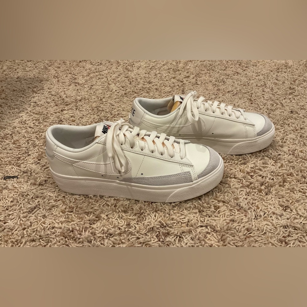 Nike Blazer Low Platform